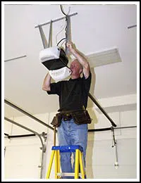 United Garage Door Repair Service Milwaukee, WI 262-320-4618 - sb-services-05